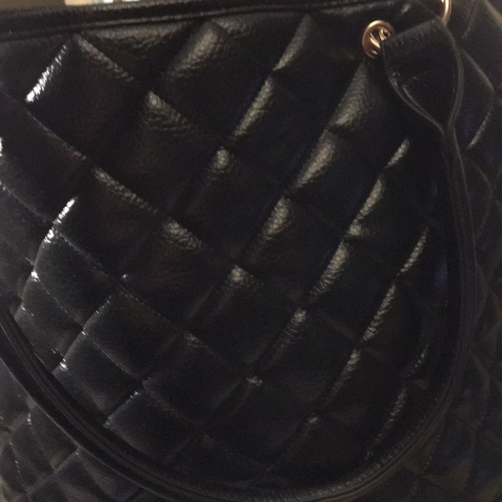 2 Bags 1 tote bag 1 crossbody bag 1 wallet - Picture 4 of 8